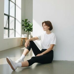 Lululemon Align high-rise pants or leggings in black Nulu fabric size 8